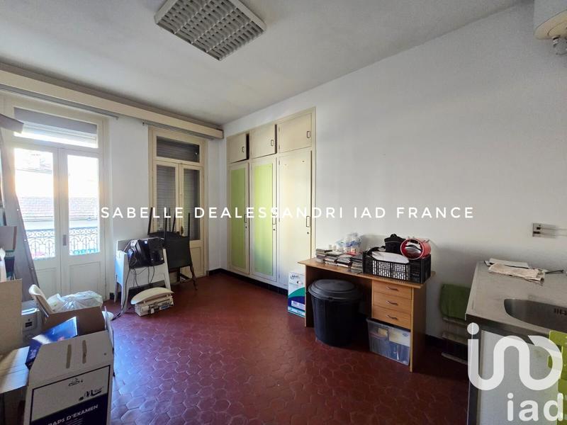 Appartement - 121 m² - 7 pièces