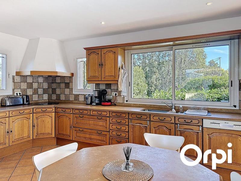 Villa - 177 m² - 5 pièces