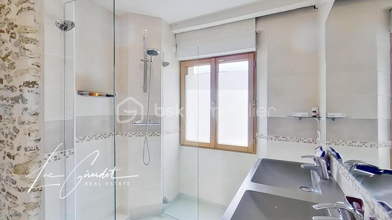 Maison de ville - 170 m² - 6 pièces