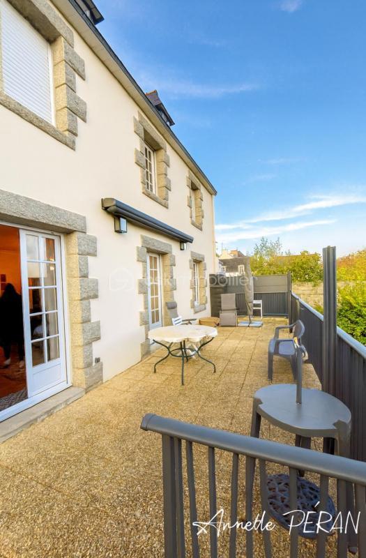 Maison de ville - 192 m² - 9 pièces