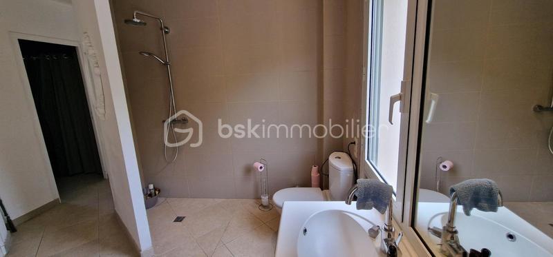 Villa - 290 m² - 6 pièces