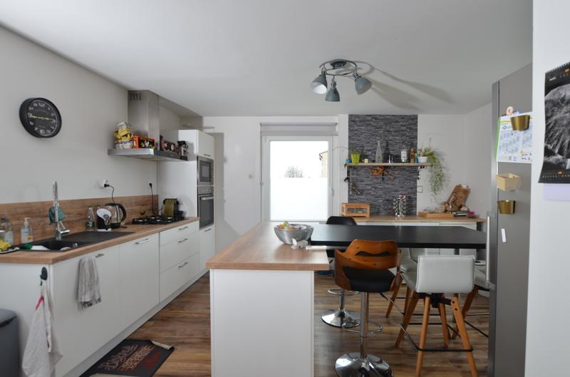 Maison - 202 m² - 8 pièces