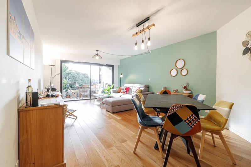 Appartement - 76 m² - 3 pièces