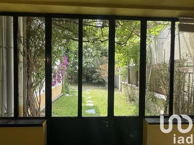 Maison - 250 m² - 8 pièces