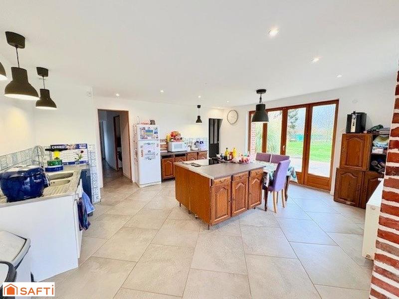 Maison - 196 m² - 8 pièces