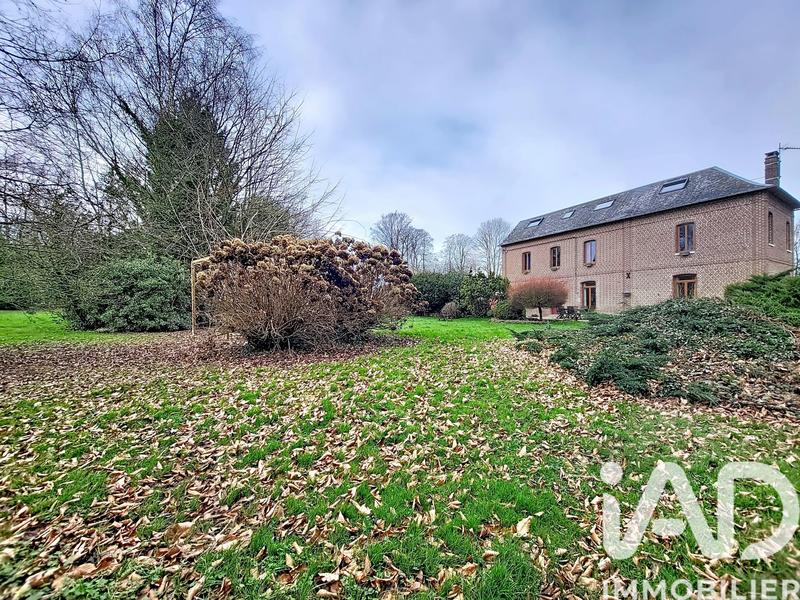 Maison - 219 m² - 8 pièces