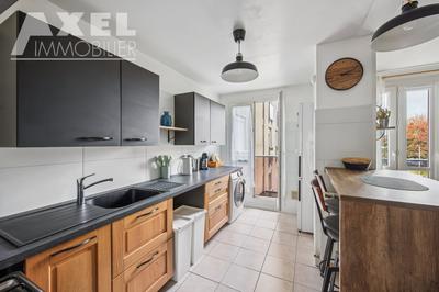 Appartement - 80 m² - 4 pièces