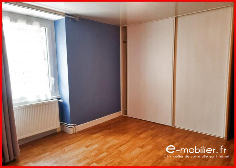 Maison - 99 m² - 5 pièces