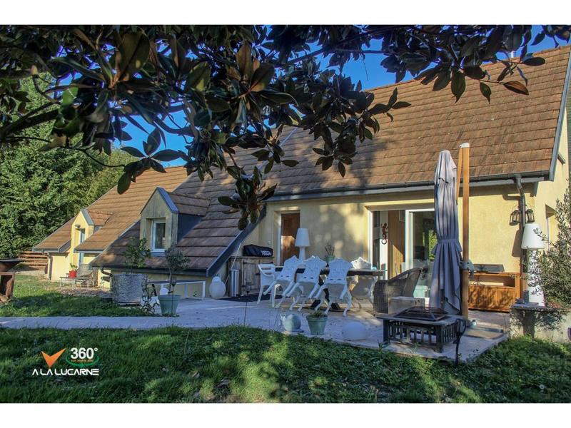 Propriété - 138 m² - 7 pièces