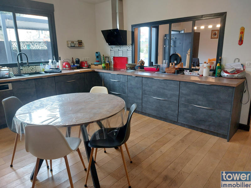 Maison - 150 m² - 5 pièces