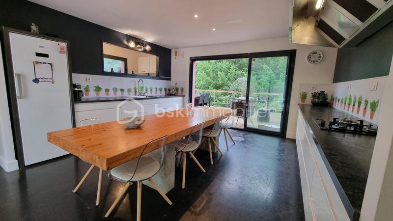 Maison d'architecte - 142 m² - 5 pièces