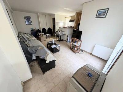 Immeuble - 50 m² - 2 pièces