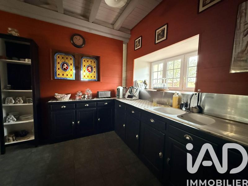 Maison - 308 m² - 16 pièces