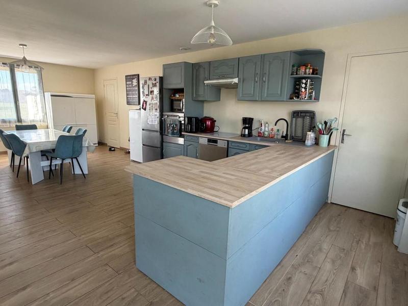 Maison traditionnelle - 90 m² - 5 pièces