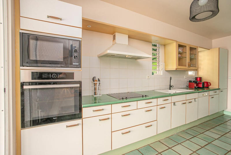 Villa - 270 m² - 6 pièces