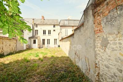 Maison - 99 m² - 5 pièces