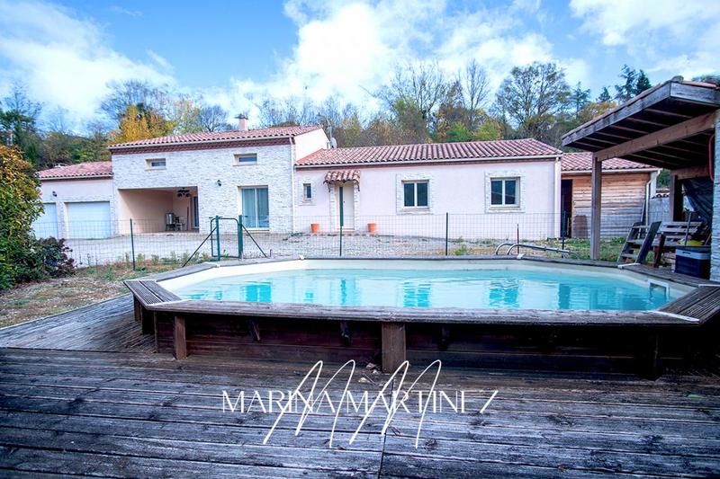 Maison - 242 m² - 5 pièces