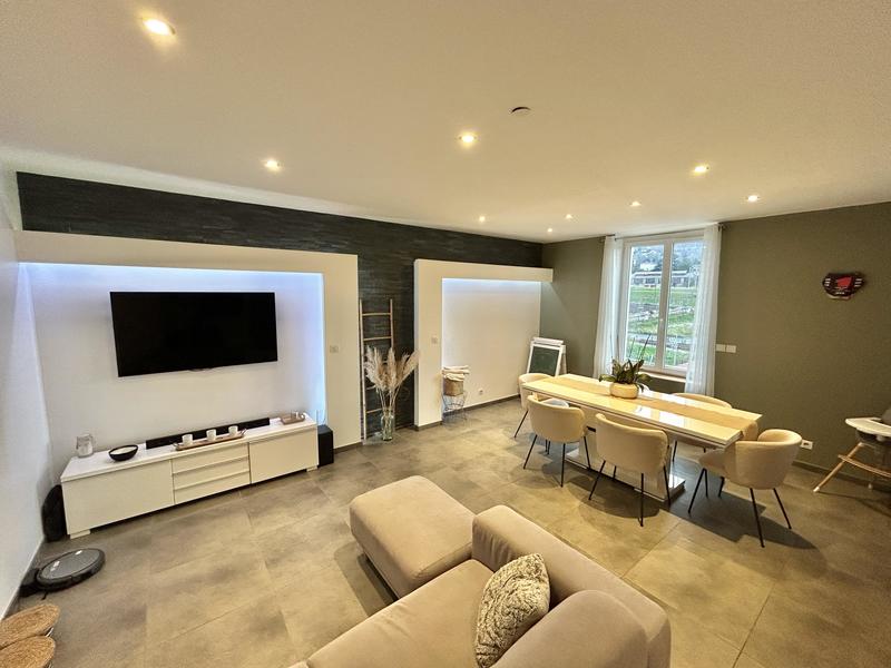 Appartement - 100 m² - 5 pièces