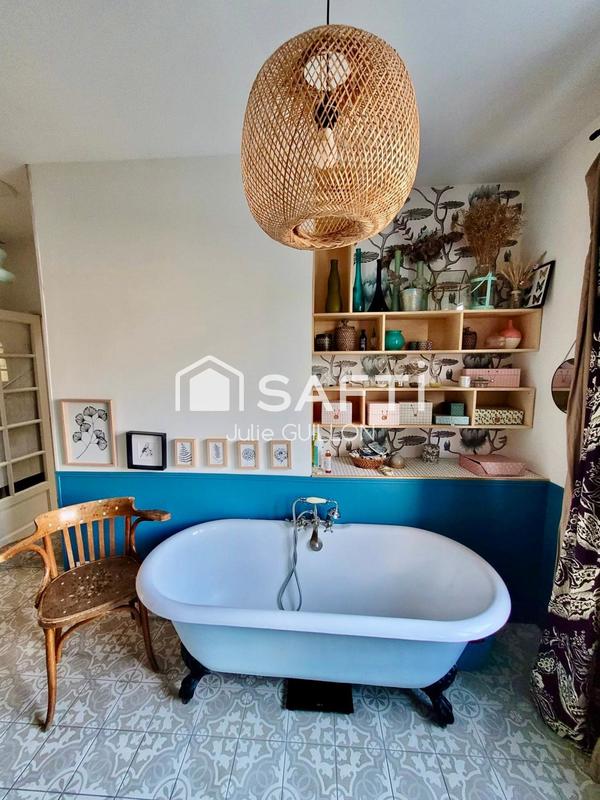 Maison - 172 m² - 8 pièces