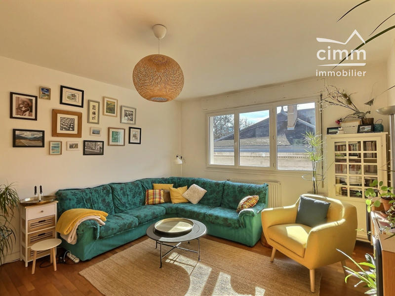 Appartement - 70 m² - 3 pièces