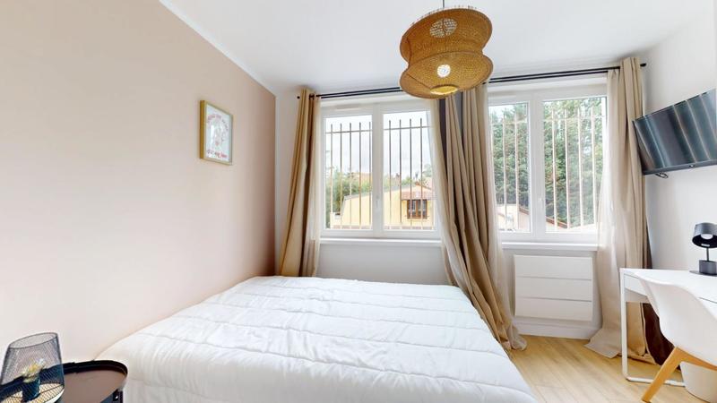 Appartement - 82 m² - 6 pièces