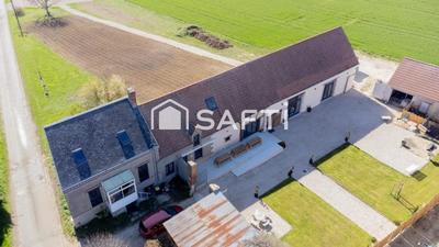 Maison - 371 m² - 7 pièces