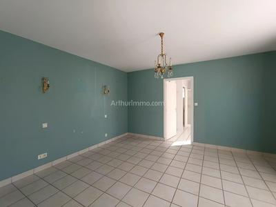 Maison - 204 m² - 6 pièces