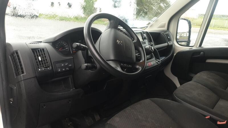 Peugeot Boxer Vu II 2.2 BlueHDi 120 L2h2 Asphalt