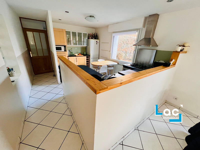 Maison - 90 m² - 5 pièces