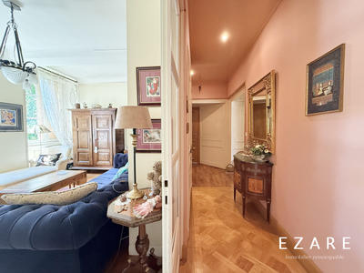 Maison - 470 m² - 15 pièces