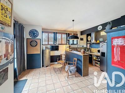 Maison - 265 m² - 8 pièces