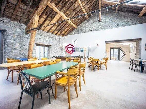 Maison chambre d'hôtes - 380 m²