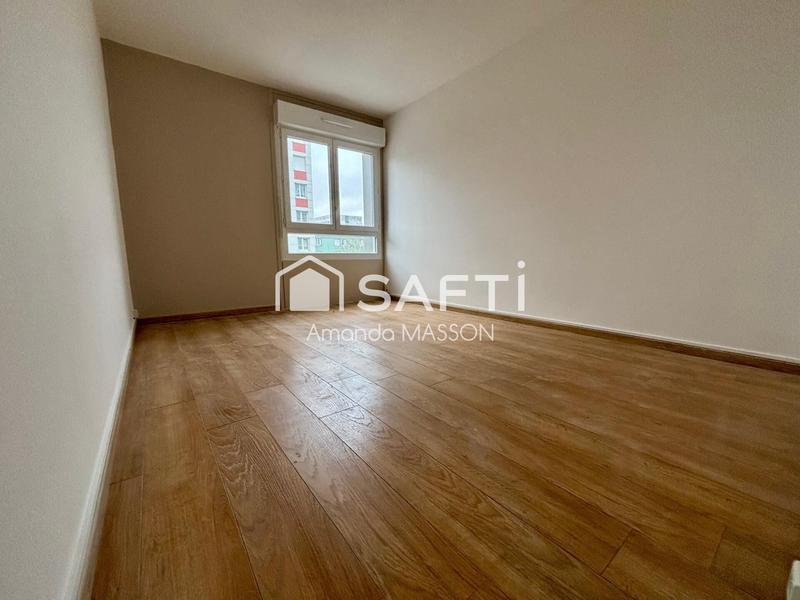 Appartement - 90 m² - 5 pièces