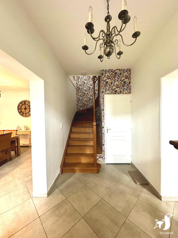 Maison - 165 m² - 8 pièces