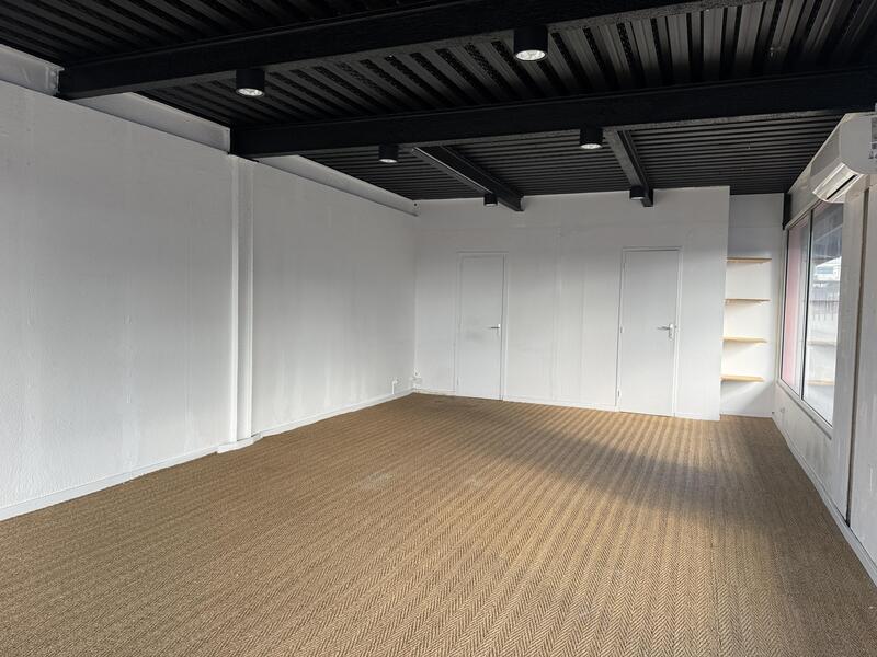 Local commercial - 46 m² - 1 pièce