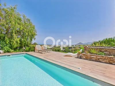 Villa - 178 m² - 6 pièces