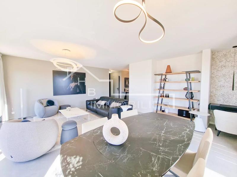 Appartement - 97 m² - 3 pièces