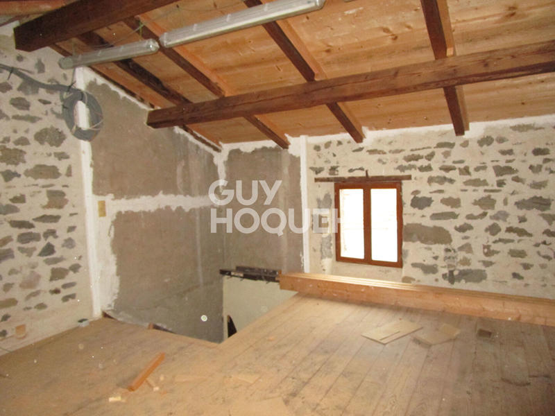 Maison - 90 m² - 6 pièces