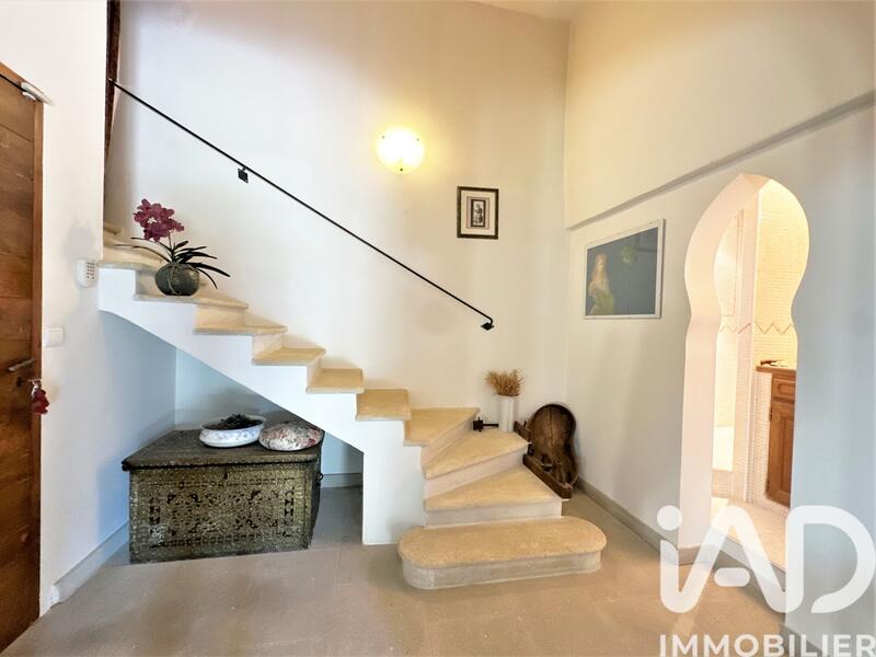 Maison - 185 m² - 6 pièces