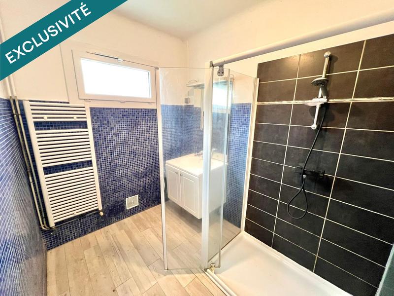 Maison - 229 m² - 9 pièces