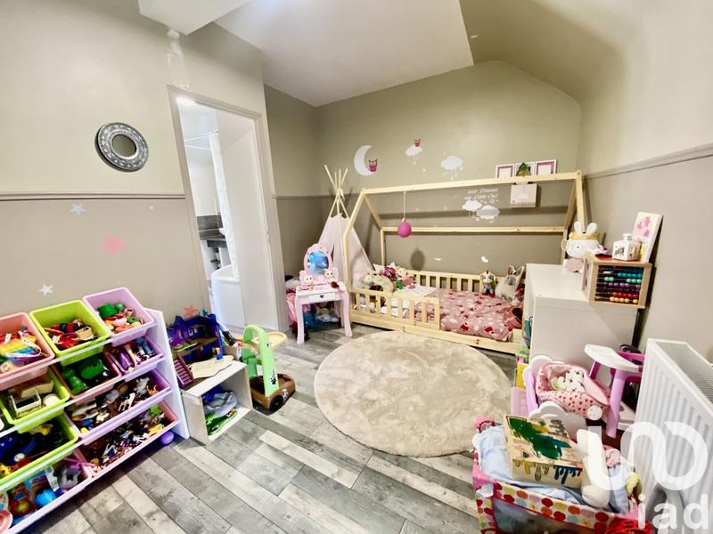 Maison - 241 m² - 10 pièces