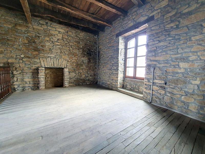 Maison - 275 m² - 4 pièces