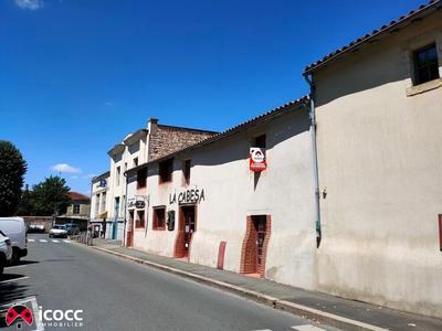 Appartement - 85 m² - 6 pièces