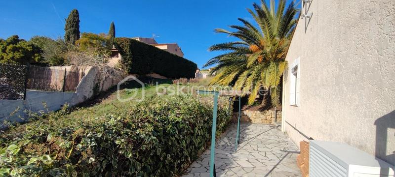 Maison traditionnelle - 99 m² - 4 pièces