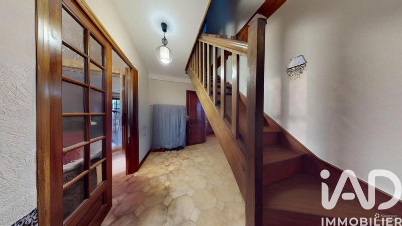 Maison - 122 m² - 7 pièces