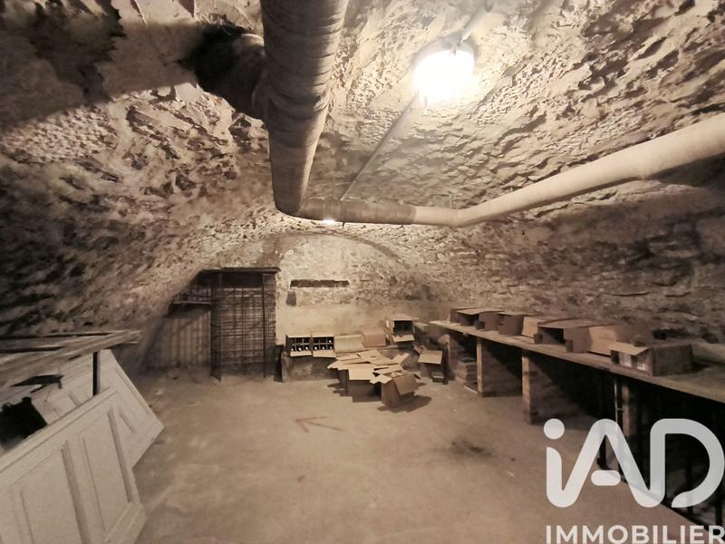 Maison - 321 m² - 15 pièces