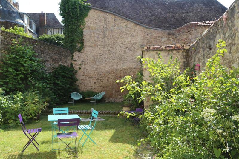 Maison - 375 m² - 7 pièces