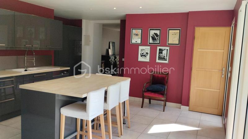 Maison en pierre - 170 m² - 9 pièces