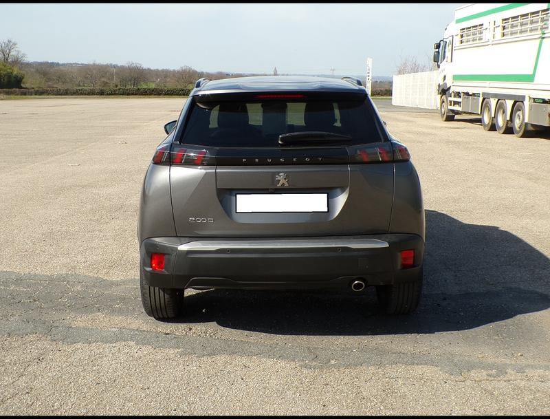 Peugeot 2008 Bhdi 130 Allure Eat8
