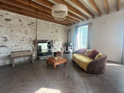 Maison - 180 m² - 7 pièces